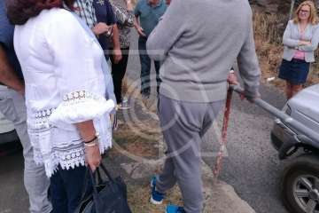 Sosa pone oído a las demandas de vecinos y agricultores de Montaña Las Palmas (Foto TA)